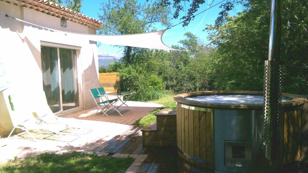 Spa Cabanon De Charme - Le Garagai Meyreuil Esterno foto
