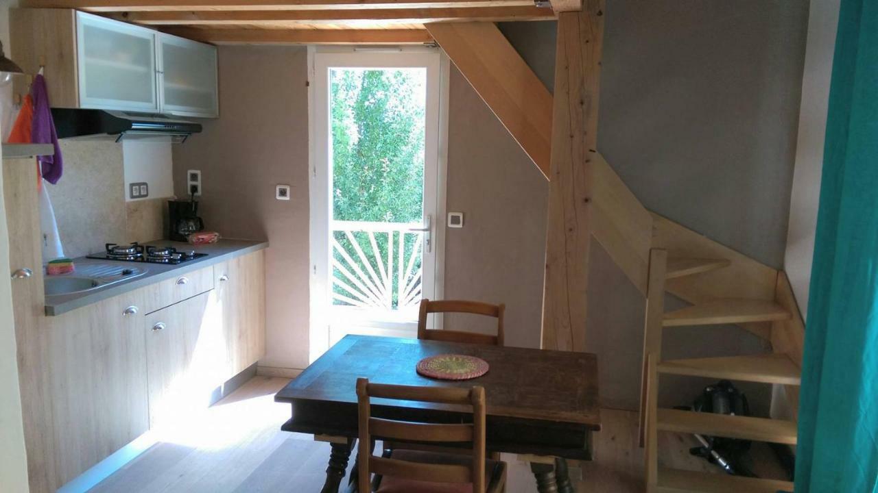 Spa Cabanon De Charme - Le Garagai Meyreuil Esterno foto